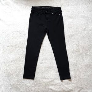 Women's Liverpool Skinny Jeans